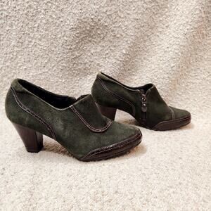 Clarks Ankle Boots Green Suede Leather Comfort Shoes Women's 7.5